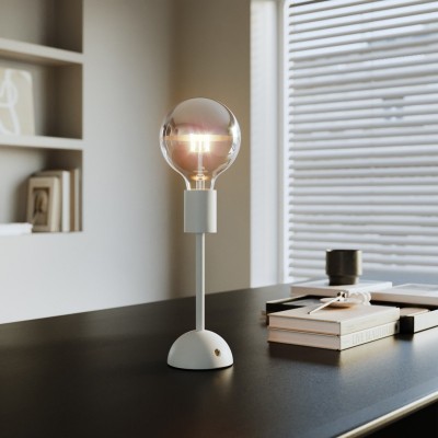 Lampe portative et rechargeable Cabless02 avec ampoule globo demi-sphère argentée