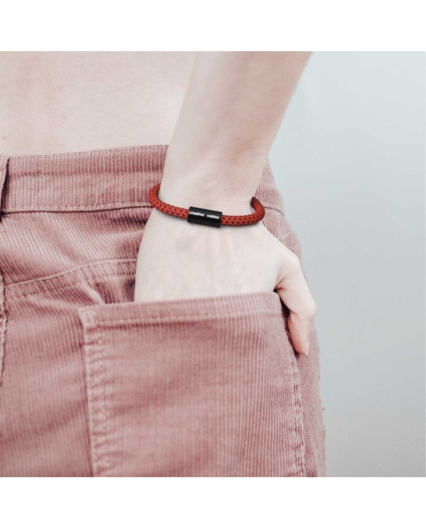 Bracelet avec fermoir magnétique noir mat et câble RT94 (effet soie Red Devil)