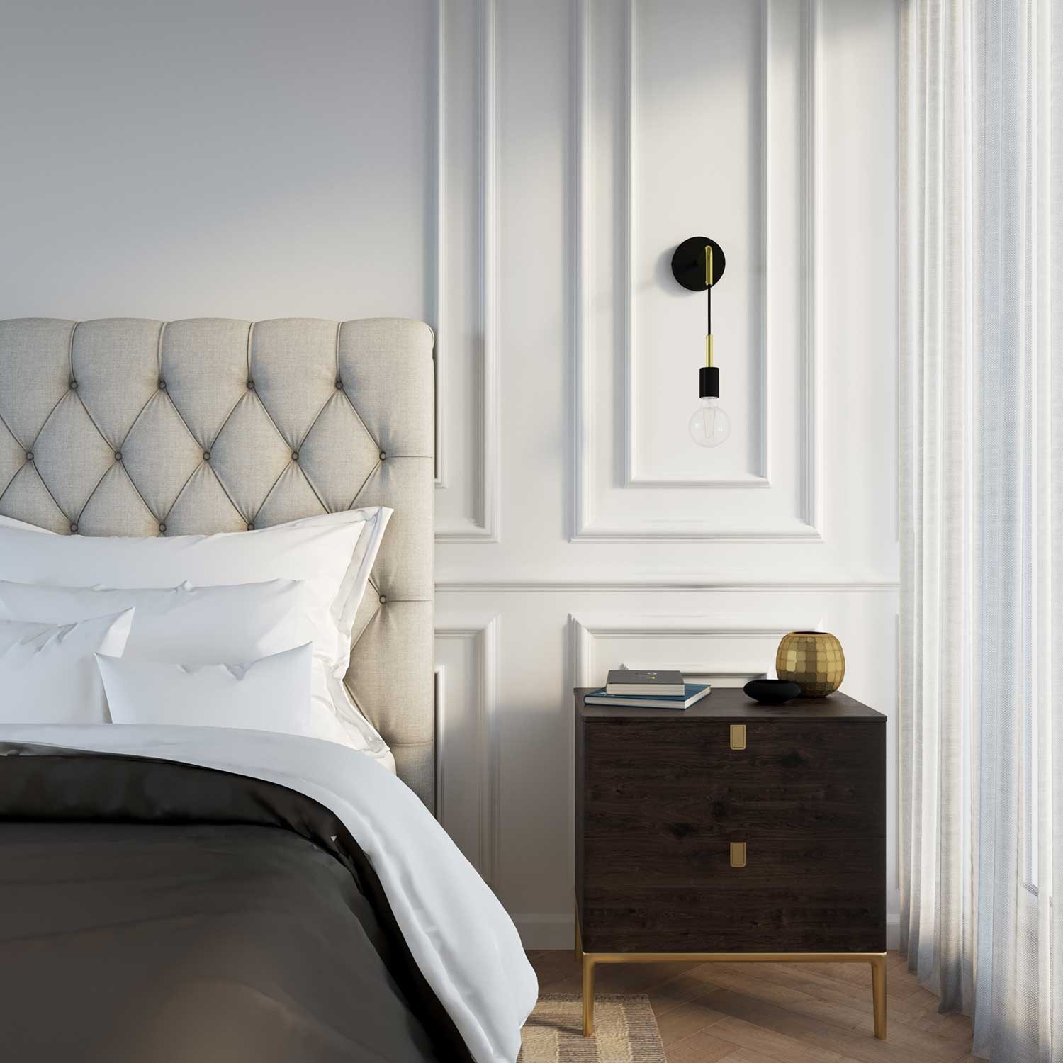 Fermaluce Metal, wandlamp met gebogen arm, textielkabel en metaalafwerking
