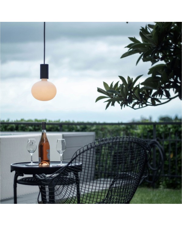 EIVA ELEGANT, E27 outdoor siliconen fittingset - de eerste IP65 her aansluitbare fittingset wereldwijd.