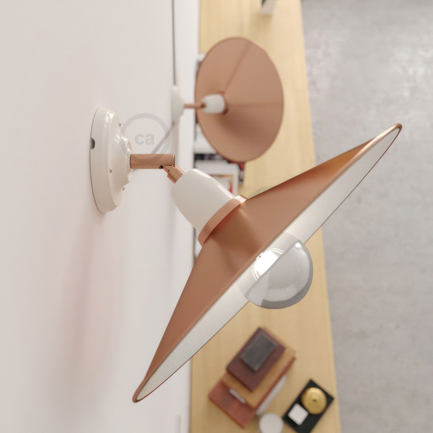 Fermaluce 90° met Swing-lampenkap, verstelbare porseleinen wand- of plafondlamp