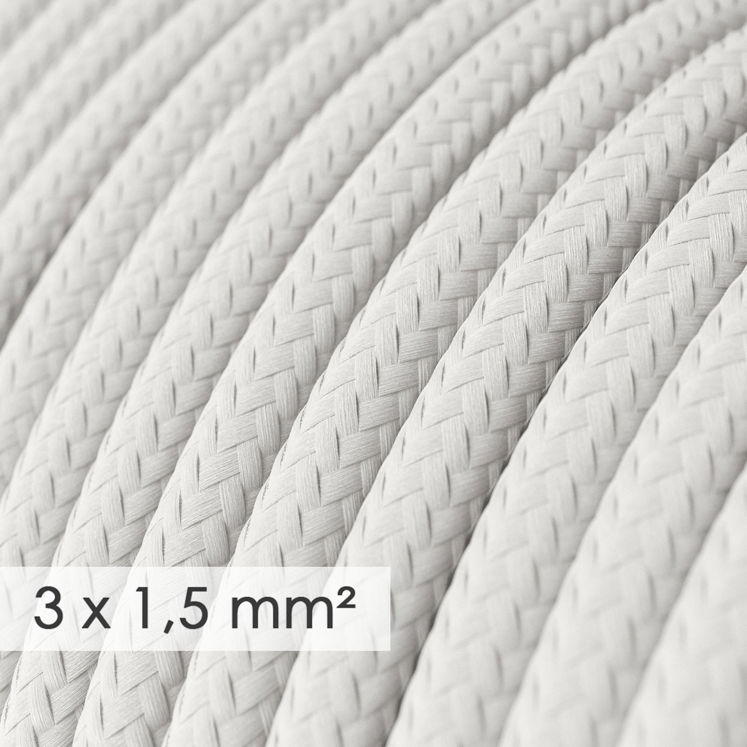 Multiprise française avec câble en tissu blanc brillant et fiche Schuko avec anneau