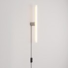 Lamp met stekker, metalen afwerking en lineaire LED S14d-lamp