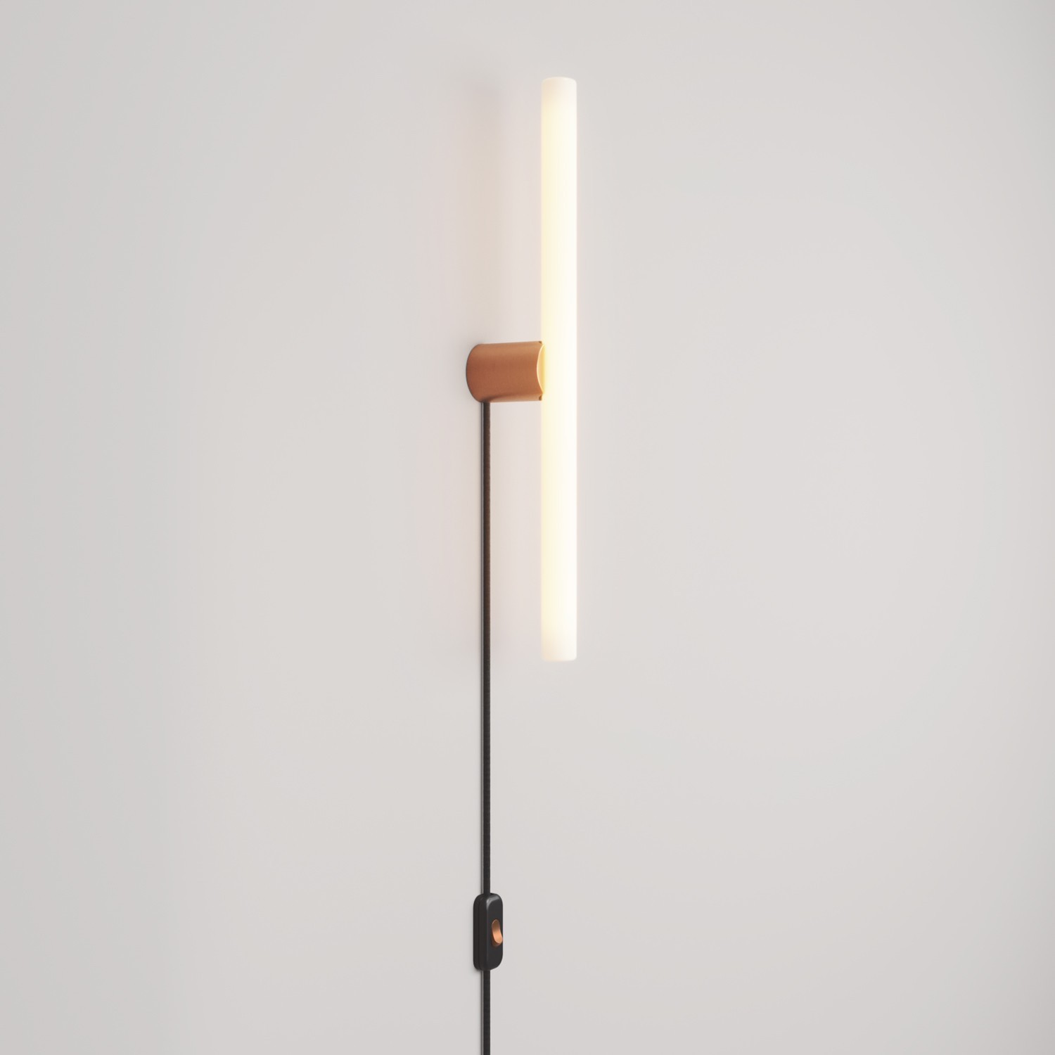 Lamp met stekker, metalen afwerking en lineaire LED S14d-lamp