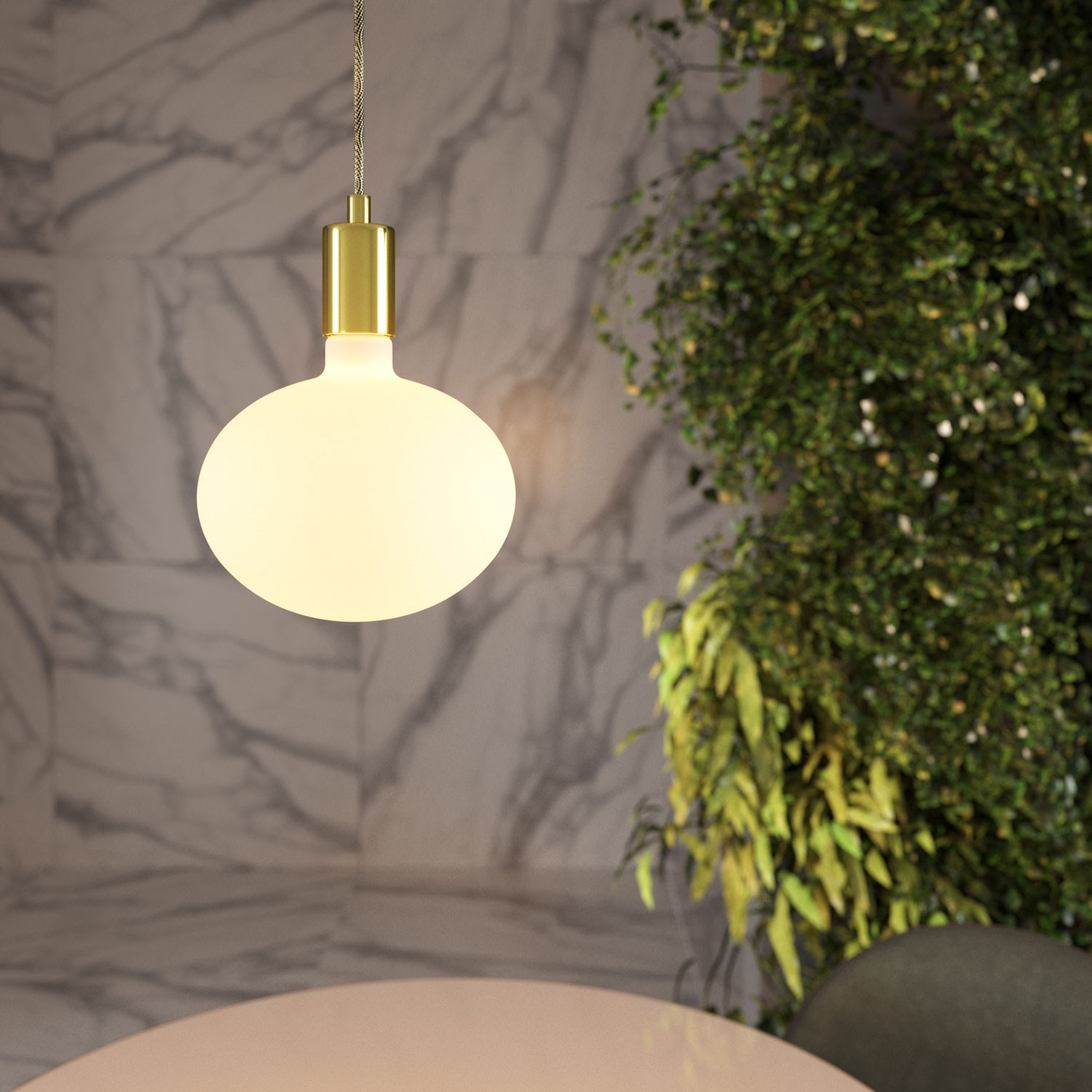 Pendant lamp with textile cable and contrasting metal details - Made in Italy