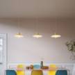 Lampe à suspension Made in Italy avec câble textile, abat-jour Swing Pastel et finitions en métal