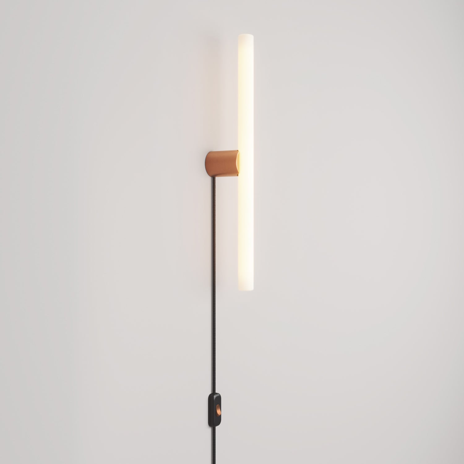 Lampada con spina con finitura metallica e lampadina LED lineare S14d - Rame satinato