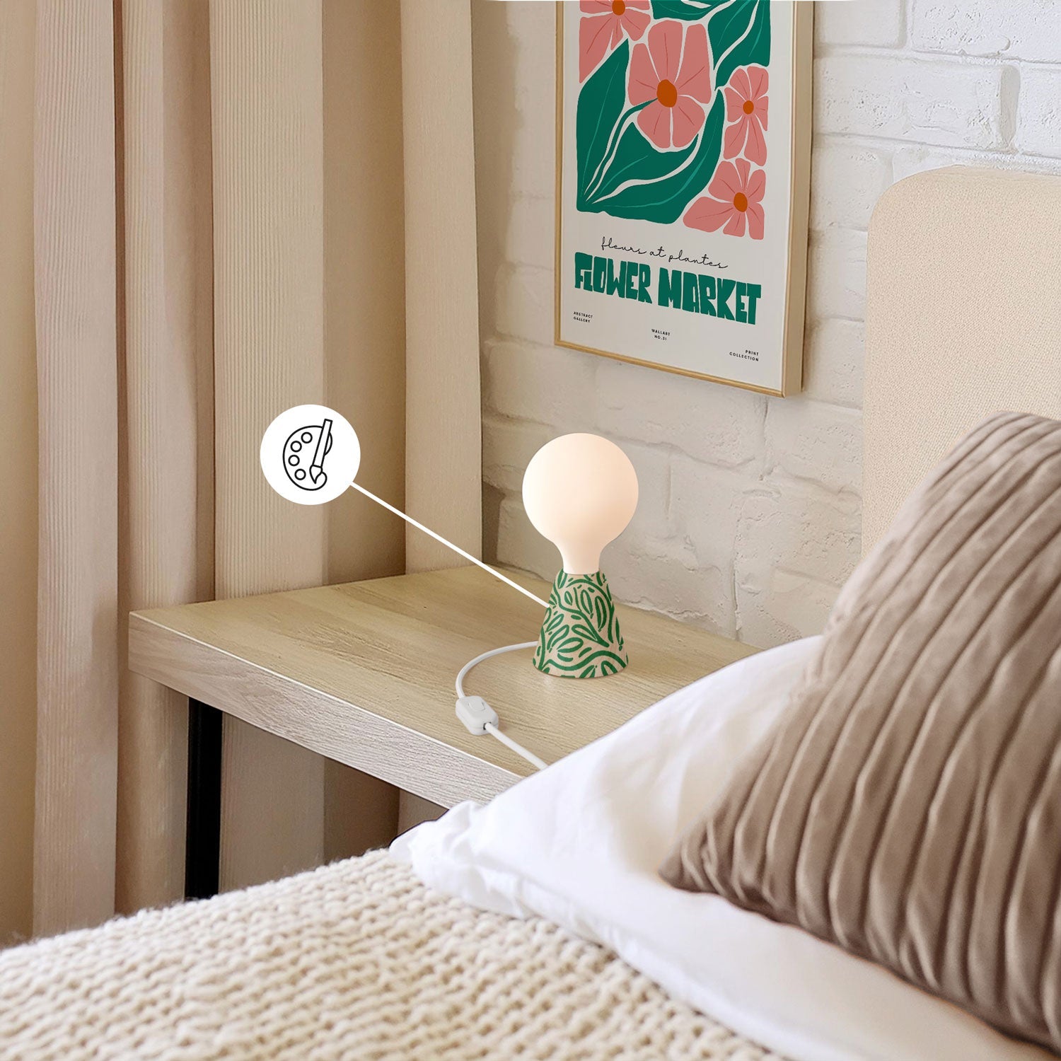 Lampada da tavolo con base in ontano, lampadina a effetto porcellana, cavo RM01 e spina EU