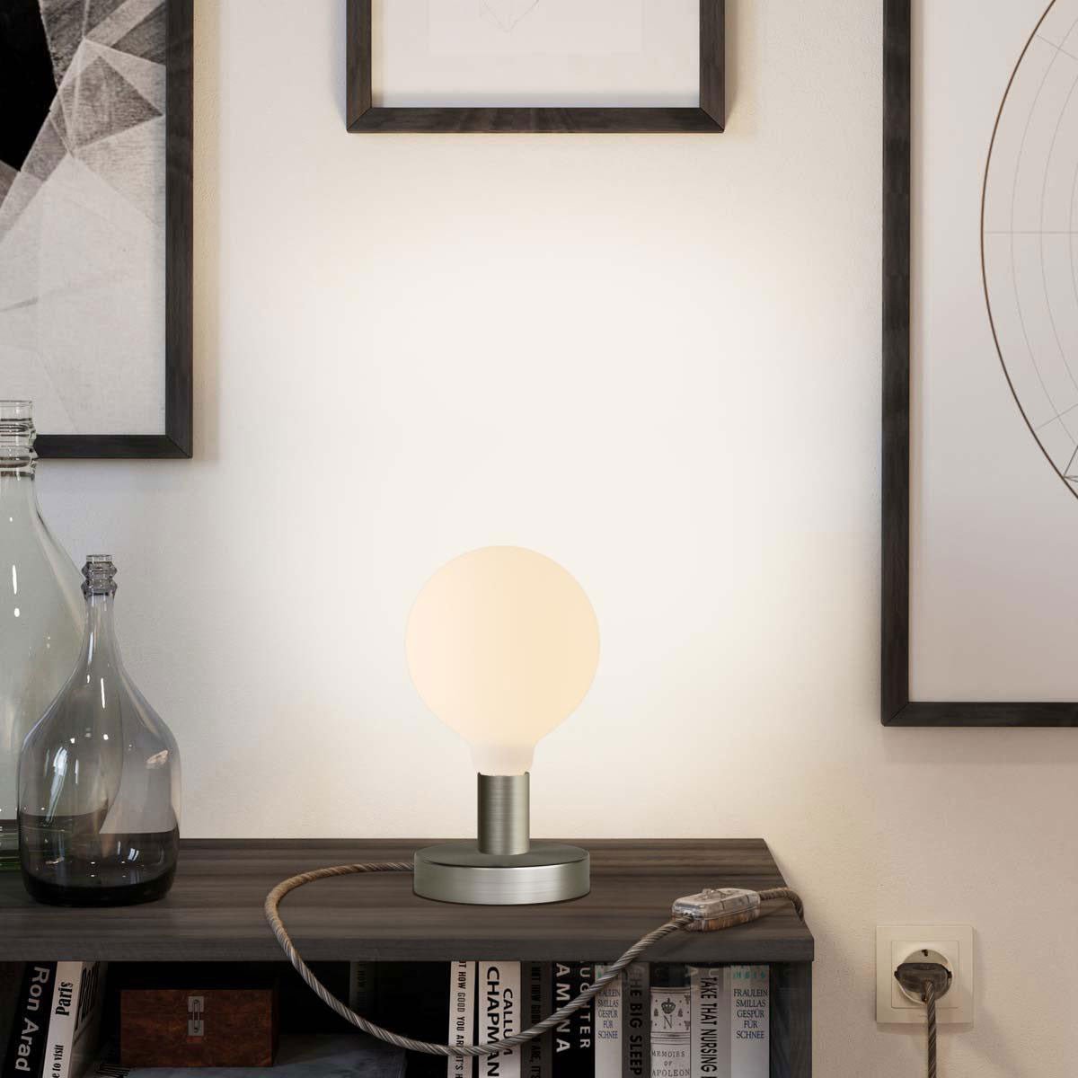 Lampada da tavolo Posaluce Globo in metallo - Titanio satinato Interruttore