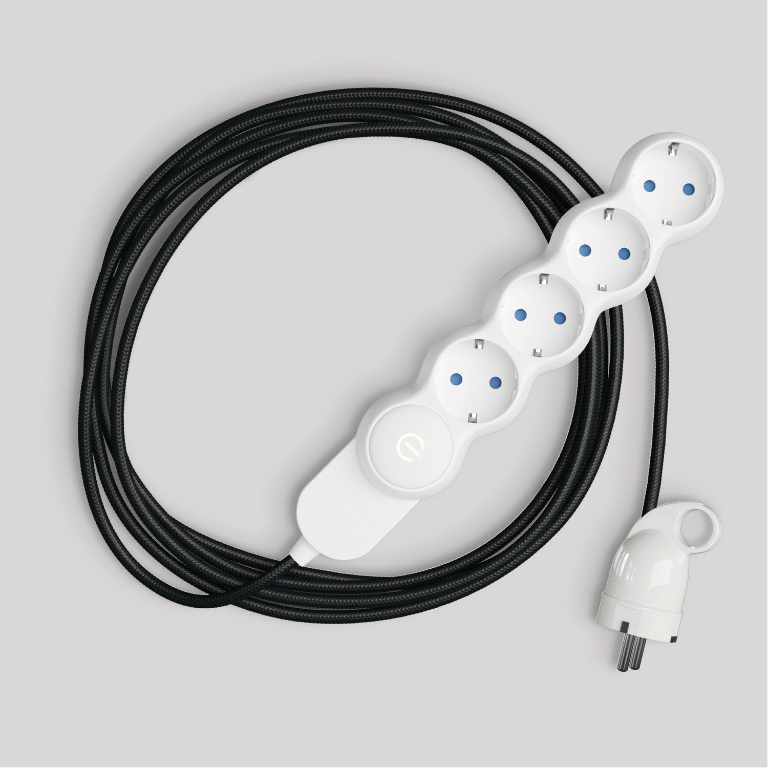 Multipresa tedesca con cavo in tessuto nero lucido e spina Schuko con anello comfort Bianco