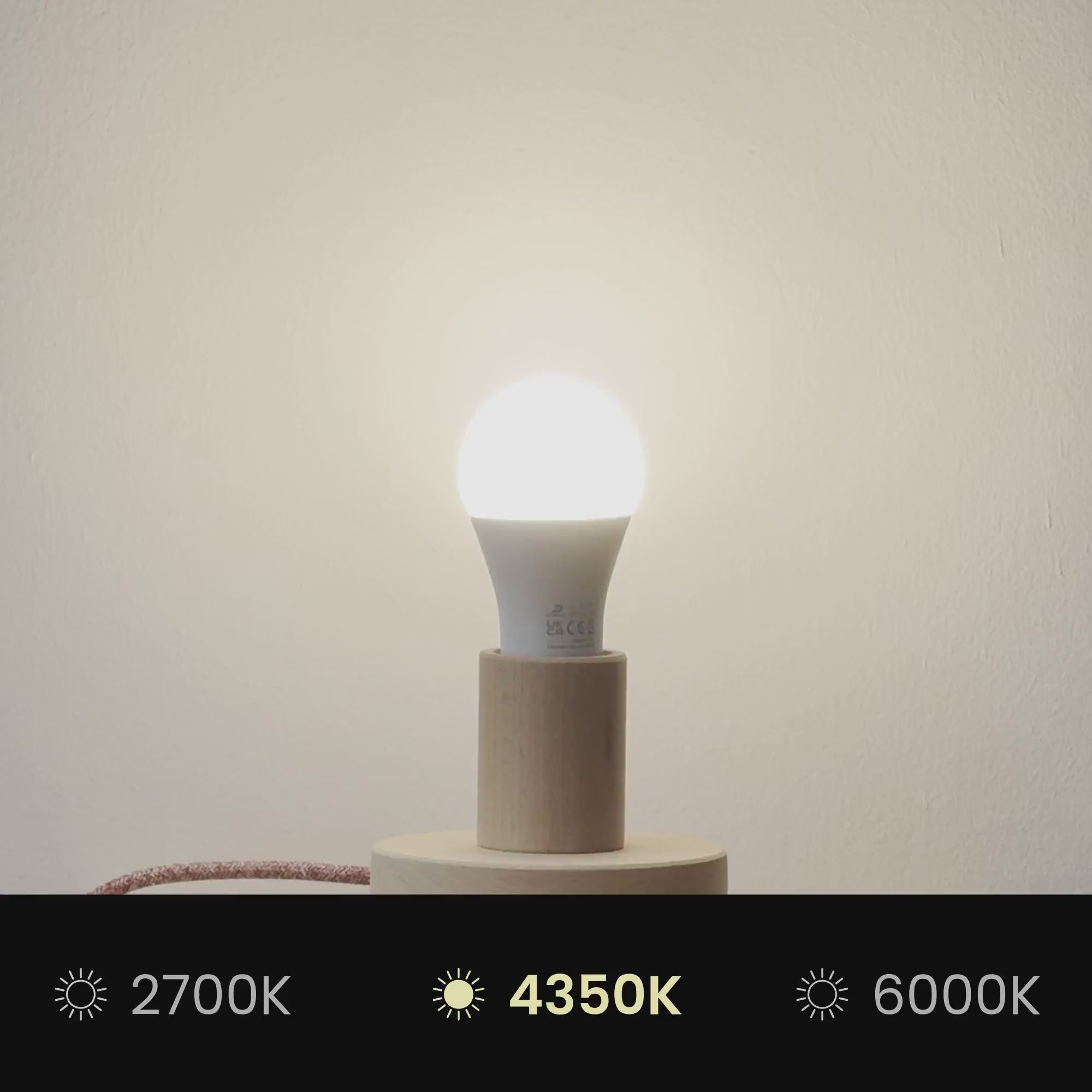 Charger la vidéo : Abat-jour Athena avec douille E27 pour lampe de table ou sur pied - Fabriqué en Italie - Toile Rouge