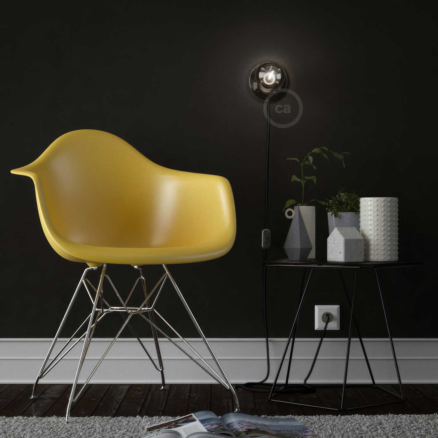 Spostaluce, il punto luce in metallo completo di cavo tessile e fori laterali - Nero perla