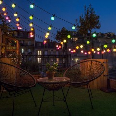  Les guirlandes d'été pour illuminer une terrasse avec style 