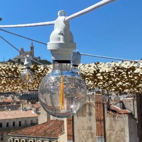 Creative-Cables illumine le Ciel Rooftop dans l’oasis du co-living de Marseille